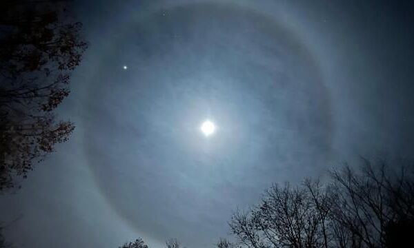 halo on the moon